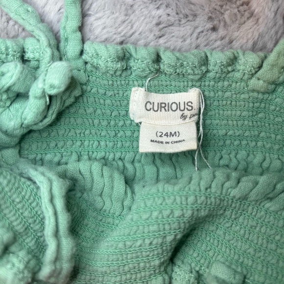 24 Months Curious by Peek Green Smocked Romper, Snap Buttons, St Patrick’s Day - Picture 7 of 8